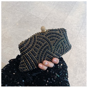Sac à main scintillant en strass 2026 pour femmes, sacs <span class=keywords><strong>de</strong></span> soirée vegan, sac à main en perles, pochette <span class=keywords><strong>de</strong></span> soirée pour femmes, sacs à main <span class=keywords><strong>de</strong></span> cérémonie <span class=keywords><strong>de</strong></span> mariage - Product Image 4
