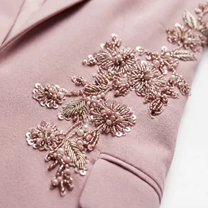 Ensemble tailleur deux pièces pour <span class=keywords><strong>femme</strong></span>, blazer brodé or rose, pantalon slim, élégant, rose poudré, de qualité supérieure, sur mesure, Jinyuan - Product Image 2