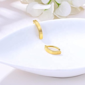 Implant Grade G23 F136 Titane 18K Or PVD Plaqué Brillant <span class=keywords><strong>Site</strong></span> Clip Nombril Anneau Titane Clicker Ventre Anneaux Piercing Bijoux - Product Image 4