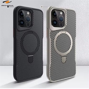 <span class=keywords><strong>Coque</strong></span> en caoutchouc souple magnétique en acrylique pour <span class=keywords><strong>iPhone</strong></span> 17 13 15 <span class=keywords><strong>12</strong></span> 14 16 Pro Max avec support métallique et plaque arrière texturée en fibre de carbone - Product Image 2