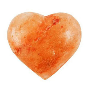 Pierre de massage en forme de cœur en sel rose de l'Himalaya écologique - Product Image 1