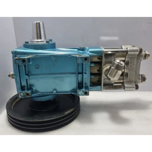 Pompe à piston haute pression Cat Pumps820 Modèle 1000820 Acier inoxydable Bleu 1000w - Product Image 2