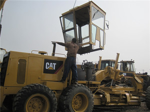 รถเกรดเดอร์ CAT 12H บรรทุกในตู้คอนเทนเนอร์ รถเกรดเดอร์ก่อสร้างถนน Caterpillar 12H ในตู้คอนเทนเนอร์ - Product Image 2