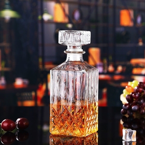 Botella de Vidrio Cuadrada Transparente de 710 ml para Vino, <span class=keywords><strong>Vodka</strong></span>, Whisky, Sake, con Tapón de Corcho y Estampado en Caliente, para Vino y Jugos - Product Image 5