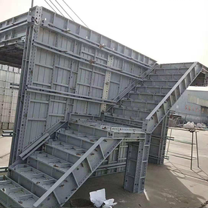 Système de coffrage en béton <span class=keywords><strong>pour</strong></span> la construction de maisons, avec des panneaux en aluminium préfabriqués, des colonnes métalliques et des étais - Product Image 4