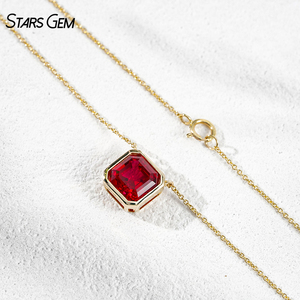 StarsGem Bijoux Fins Collier Pendentif en Or Massif 10K avec Émeraude Colombienne Synthétique Taille Asscher Sertie en Bezel - Product Image 4