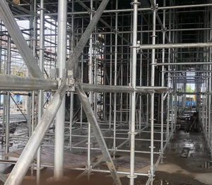 Ensemble complet d'échafaudage combiné (cadre et planches) pour divers chantiers de construction - Product Image 6