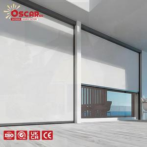 Tende a Rullo Impermeabili 100% Oscuranti Moderne ed Eleganti per Tetto, Patio, Balcone e Finestra in Stile Europeo - Product Image 1