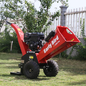 Déchiqueteuse de bois industrielle 15hp CS1200 avec machine à chenilles absolues de déplacement 420cc - Product Image 4