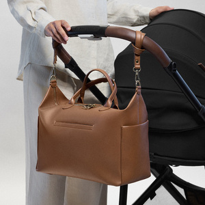 Sac à langer en cuir tendance pour maman, grand sac de voyage imperméable avec pochette <span class=keywords><strong>avant</strong></span> amovible, organisateur personnalisable avec logo - Product Image 1