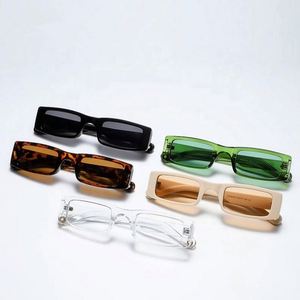 Lunettes de soleil carrées petites à monture léopard verte 2021, personnalisables avec logo, style vintage, pour femmes – Vente chaude - Product Image 3