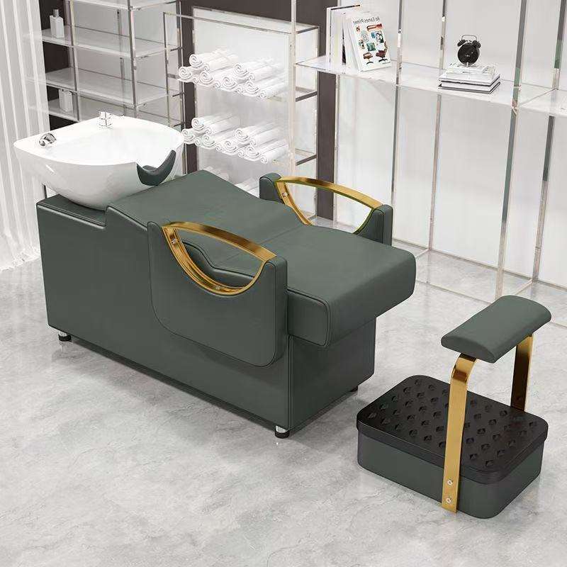 สีเทาเข้ม