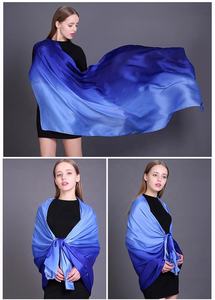 <span class=keywords><strong>Sciarpa</strong></span>/Stola in Seta <span class=keywords><strong>Blu</strong></span> di Alta Qualità, Stile Lussuoso Stampato, Nuova Collezione con Serigrafia - Product Image 4