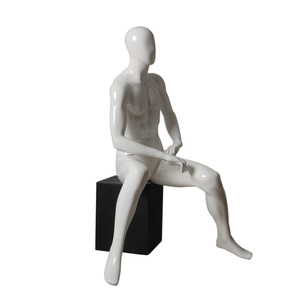 Maniquíes de fibra de vidrio blancos y brillantes para uso en tiendas masculinas - Product Image 4
