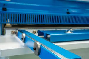 Qc12k 6*3200 मिमी हाइड्रोलिक शीयरिंग मशीन मूल्य - Product Image 1