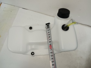 Um Fabriek Directe Verkoop Bosmaaier Reserveonderdelen Brandstoftank Assy Hoge Kwaliteit Brandstoftank Assy - Product Image 6