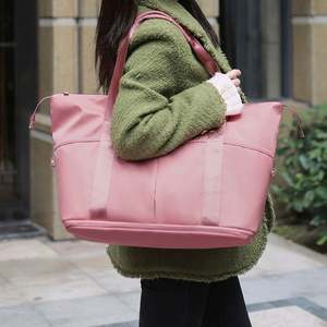 Sacs d'entraînement 2023 pour femmes et hommes, sacs de sport imperméables pour la gym et les voyages, sacs de sport de type duffel - Product Image 4