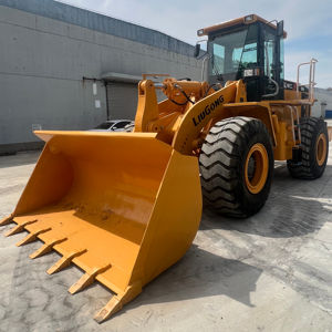 Cargadora usada 856 Precio económico excelente rendimiento Cargadora usada 856 en venta - Product Image 1