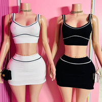 Ensemble d'été deux pièces en coton pour femme Huili : Crop top côtelé à fines bretelles et mini-chemise, personnalisable avec logo OEM