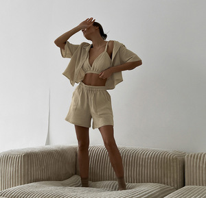 Accogliente Set di pigiami in crêpe personalizzato da donna 3 pezzi <span class=keywords><strong>con</strong></span> camma a manica corta da salotto indossare indumenti da notte da donna in cotone e garza a doppio strato - Product Image 4