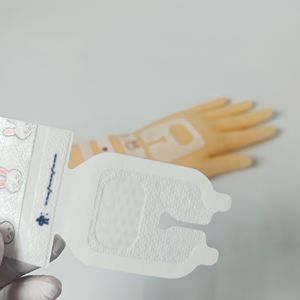 Adhésif transparent I.V. Pansement jetable non tissé pour plaies, soins post-opératoires pour enfants, consommable médical - Product Image 4