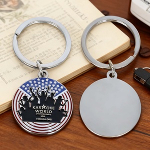 Porte-clés personnalisé en alliage de zinc et cristal, forme lettre, émail souple, vente en gros, logo personnalisé, très demandé - Product Image 6