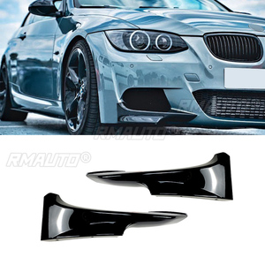 ลิ้นกันชนหน้าสีดำเงา สปอยเลอร์ ดิฟฟิวเซอร์ ชุดแต่งสำหรับ BMW ซีรีส์ 3 คูเป้ E92 E93 M-Tech ปี 2010-2013 - Product Image 1