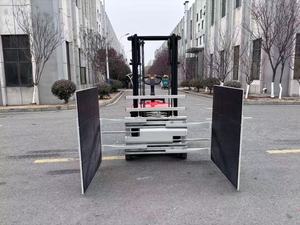 Carrello Elevatore Elettrico SNSC con Pinza Refrigerante e Posizionatore, Capacità 1500kg - Product Image 6
