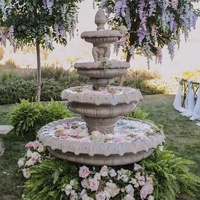 Fontaine d'eau en pierre naturelle sculptée à la main pour la cour de la villa BLVE, élégante fontaine de jardin en marbre blanc à 4 niveaux