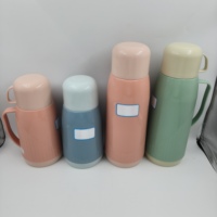 Thermos portable en plastique de 1,0 L pour la maison, vente en gros, maintien au chaud 12-24 heures, pour camping en extérieur, compatible lave-vaisselle, réutilisable, léger, sous vide