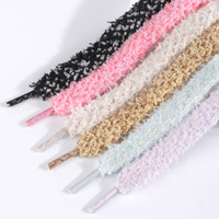 Lacets de chaussures personnalisés de haute qualité en peluche plate et moelleuse, dentelés, style décontracté, lacets de chaussures tendance et duveteux avec lacets