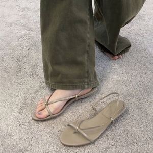 Casual Minimalist Fashion Comfortable Flat <b>Sandals</b> Women Vacation Style Beach Seaside Outer Wear Roman <b>Sandals</b> - Product Image 1