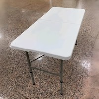 Table carrée pliable en plastique gain de place pour une utilisation en intérieur et en extérieur Table portable et durable pour balcon, patio, café