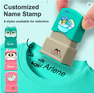 Timbro Personalizzato in Plastica per Bambini con Nome, Autoinchiostrante e Impermeabile, con Stampa Digitale - Product Image 1