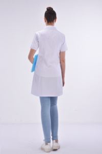 Stock <span class=keywords><strong>camice</strong></span> da laboratorio bianco resistente agli acidi <span class=keywords><strong>camice</strong></span> da laboratorio da donna slim fit donna alla moda uniforme da lavoro ospedaliero <span class=keywords><strong>camice</strong></span> bianco da laboratorio - Product Image 3