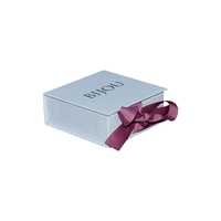 Boîte de présentation de bijoux en carton magnétique de luxe personnalisée avec logo unique, en velours rigide, doublure en éponge pour bracelets et boucles d'oreilles