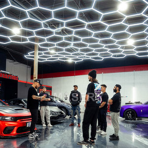 Dimmable haute puissance 5CCT 200v <span class=keywords><strong>LED</strong></span> lampe <span class=keywords><strong>de</strong></span> <span class=keywords><strong>Garage</strong></span> nid d'abeille éclairage <span class=keywords><strong>de</strong></span> travail conception hexagonale pour salle d'exposition <span class=keywords><strong>de</strong></span> voiture - Product Image 4