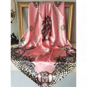 I-0507 Foulards carrés en satin de soie 90 cm pour femmes, design élégant et tendance, imprimés, protection solaire estivale, hijab, bracelet de poignet, vente en gros - Product Image 4