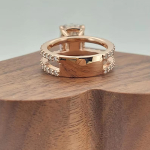 Anillo de compromiso de moissanita de 3 quilates con corte cojín, anillo de compromiso con halo oculto, solitario con corte cojín, anillo de propuesta solitario. - Product Image 6