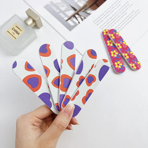 Lima <span class=keywords><strong>per</strong></span> <span class=keywords><strong>Unghie</strong></span> Colorata a Doppio Lato, Strumenti <span class=keywords><strong>per</strong></span> Manicure, Lima <span class=keywords><strong>per</strong></span> Modellare, Levigare e Lucidare, Carina 3.5 - Product Image 4