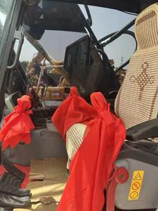 Máquina excavadora de orugas Volvo EC300 usada Características Capacidad del cucharón Componentes del núcleo Motor Cojinete de la caja de cambios del motor - Product Image 5