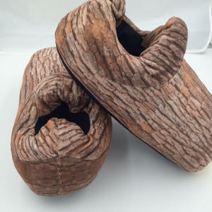 Chaussons d'hiver chauds et amusants en peluche, design bûche d'arbre, pour femmes et hommes - Product Image 5