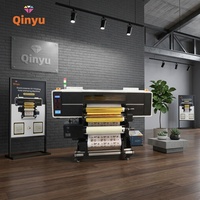Imprimante UV DTF Rouleau-à-Rouleau Qinyu Originale Nouvelle Personnalisable 600mm Entièrement Automatique 1 An Garantie Impression d'Étiquettes Épaisses Effet Cristal Doré
