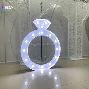 LEDA Letra Luminosa LED de Metal en Forma de Anillo de 4 pies para Decoración de Fondo de Bodas y Fiestas de Cumpleaños - Product Image 1
