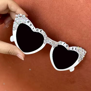Hstyle despedida de soltera novia para ser gafas de sol despedida de soltera regalos accesorios de boda favores de fiesta gafas de sol de diamantes de imitación - Product Image 4