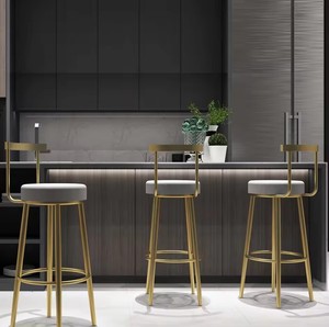 Tabourets de <span class=keywords><strong>bar</strong></span> en métal de luxe nordique, chaises hautes en velours <span class=keywords><strong>pour</strong></span> <span class=keywords><strong>table</strong></span> de <span class=keywords><strong>bar</strong></span> - Product Image 3
