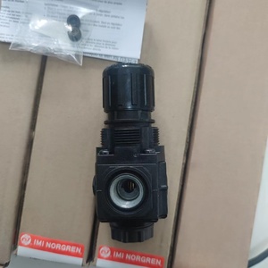 Regulador R72G-3BK-RMN, Regulador Neumático R72G G3/8, 0.3 bar - Product Image 3