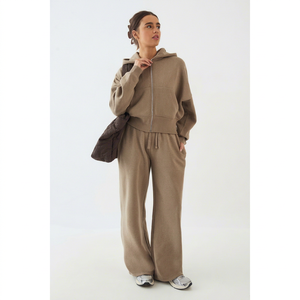Conjunto de Sudadera con Cremallera y Pantalones Anchos de Felpa para Mujer, Estilo Casual, Chándal de Dos Piezas, Ropa de Descanso Suave, Venta al por Mayor - Product Image 1