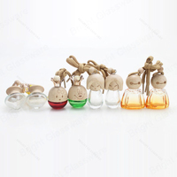 Bouteilles de diffuseur de voiture d'huile essentielle de couvercle noir de haute qualité de 8ml avec bouteille de diffuseur de voiture de parfum vide d'agrafe