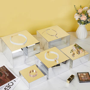 Set di 3 alzate per Buffet in acrilico <span class=keywords><strong>argento</strong></span> a 5 lati <span class=keywords><strong>argento</strong></span> <span class=keywords><strong>specchiato</strong></span> acrilico cibo cubetti torta Cupcake cibo acrilico espositore in acrilico - Product Image 4